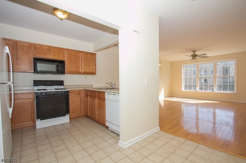 Fox Hills Condo Listings for Sale in Rockaway NJ