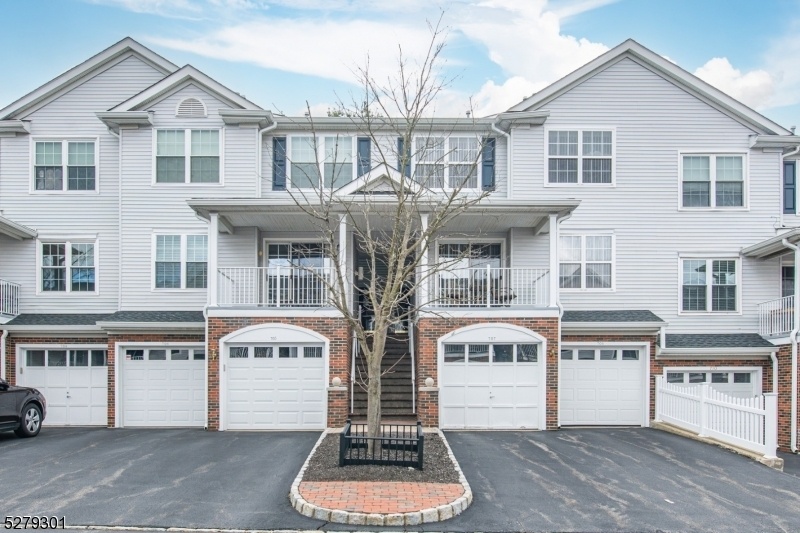Berkshire Hills Townhome and Condo Listings for Sale in Denville NJ