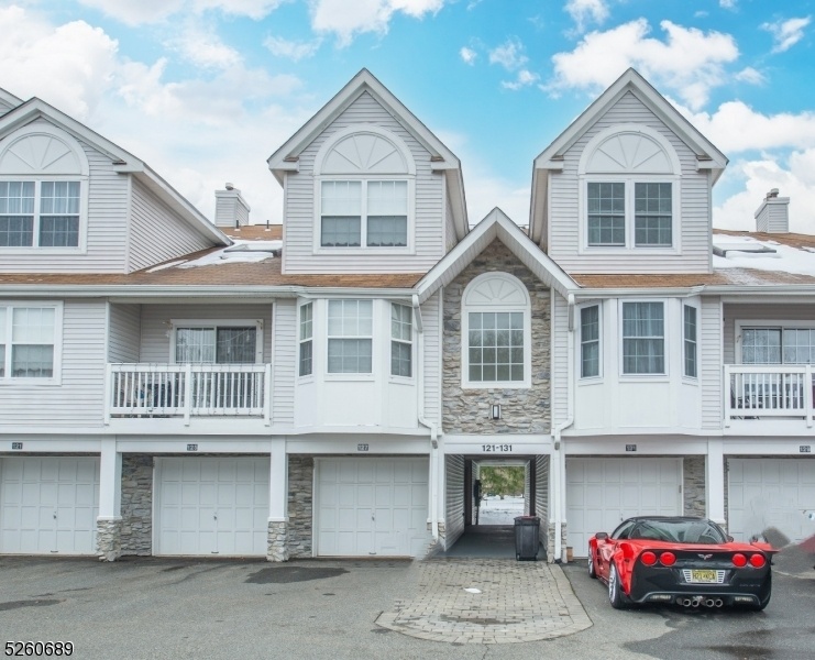 Willow Walk Townhome and Condo Listings for Sale in Roxbury NJ