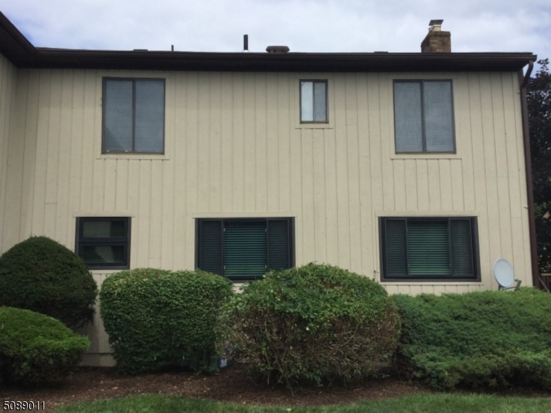 Hearthwood Village Townhome and Condo Community Florham Park Borough NJ Morris County