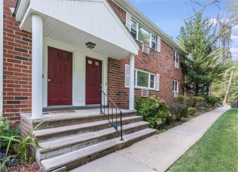 Mountain Club Condo Listings for Sale in Parsippany NJ