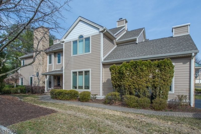 Longview Townhome and Condo Community Montville Township NJ Morris County Townhomes and
