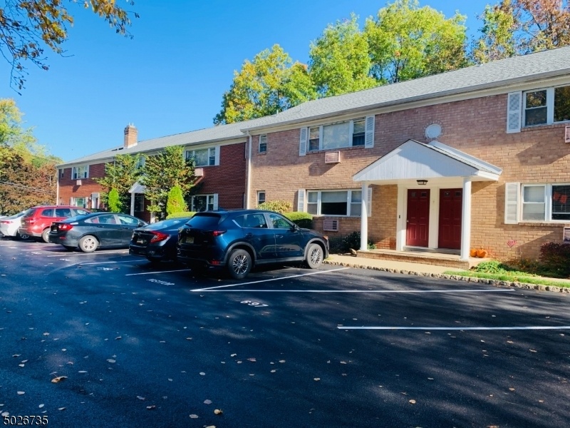 Mountain Club Condo Listings for Sale in Parsippany NJ